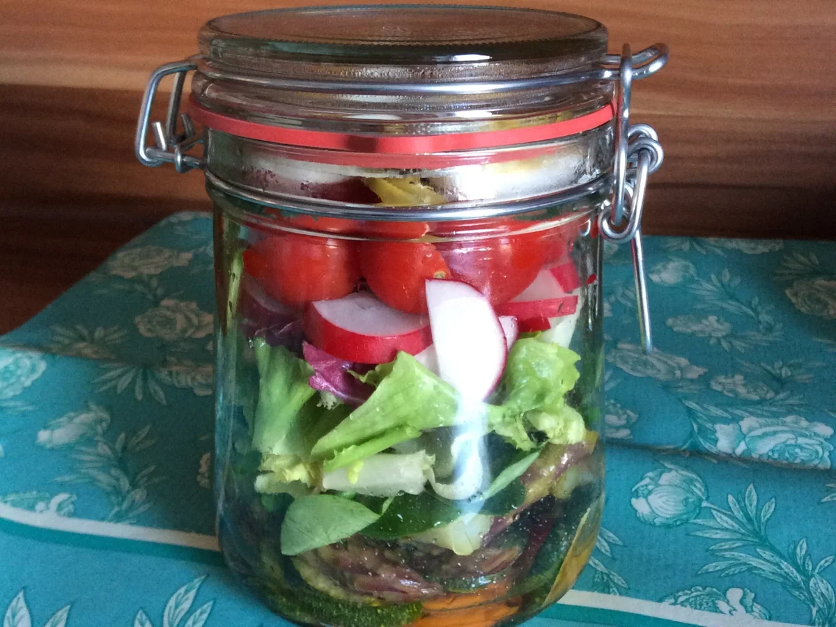 Rezept: Salat to go - fürs Büro Bild Nr. 2683 Salat to go - fürs Büro - Rezept - Bild Nr. 2683