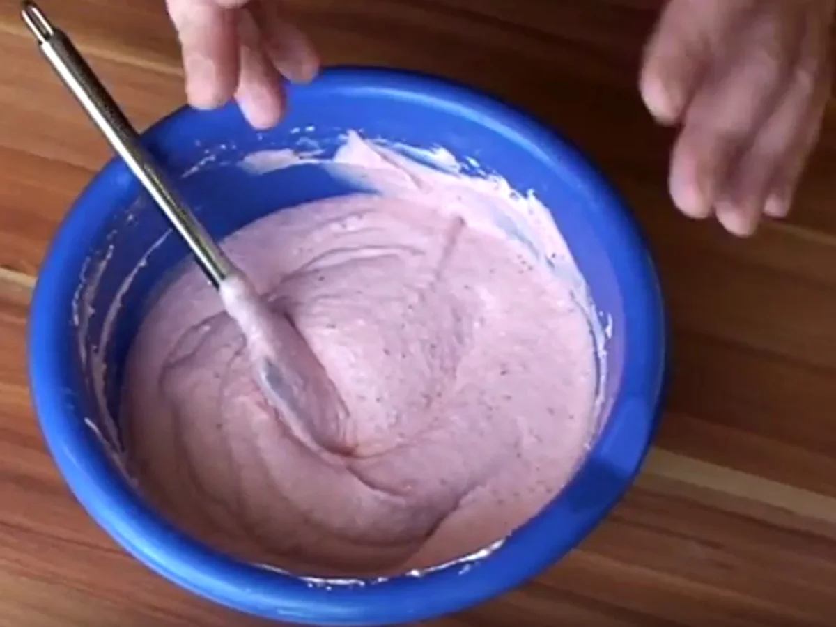 Rezept: Mazu12-Dünner Biskuitboden mit Erdbeer und Joghurt Bild Nr. 2691 Mazu12-Dünner Biskuitboden mit Erdbeer und Joghurt - Rezept - Bild Nr. 2691