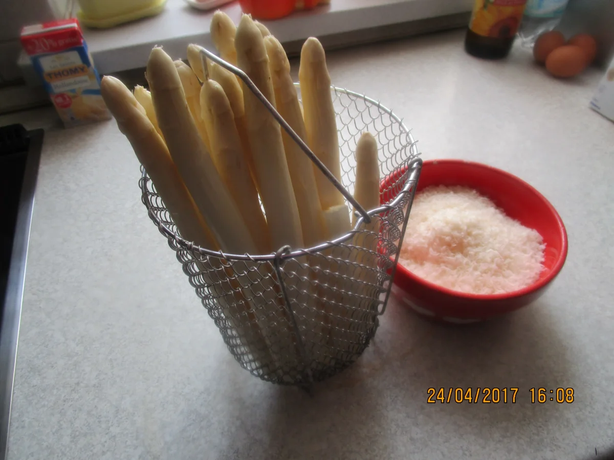 Rezept: Spargel-Schinken-Pfannkuchen mit Käse überbacken Bild Nr. 2699 Spargel-Schinken-Pfannkuchen mit Käse überbacken - Rezept - Bild Nr. 2699