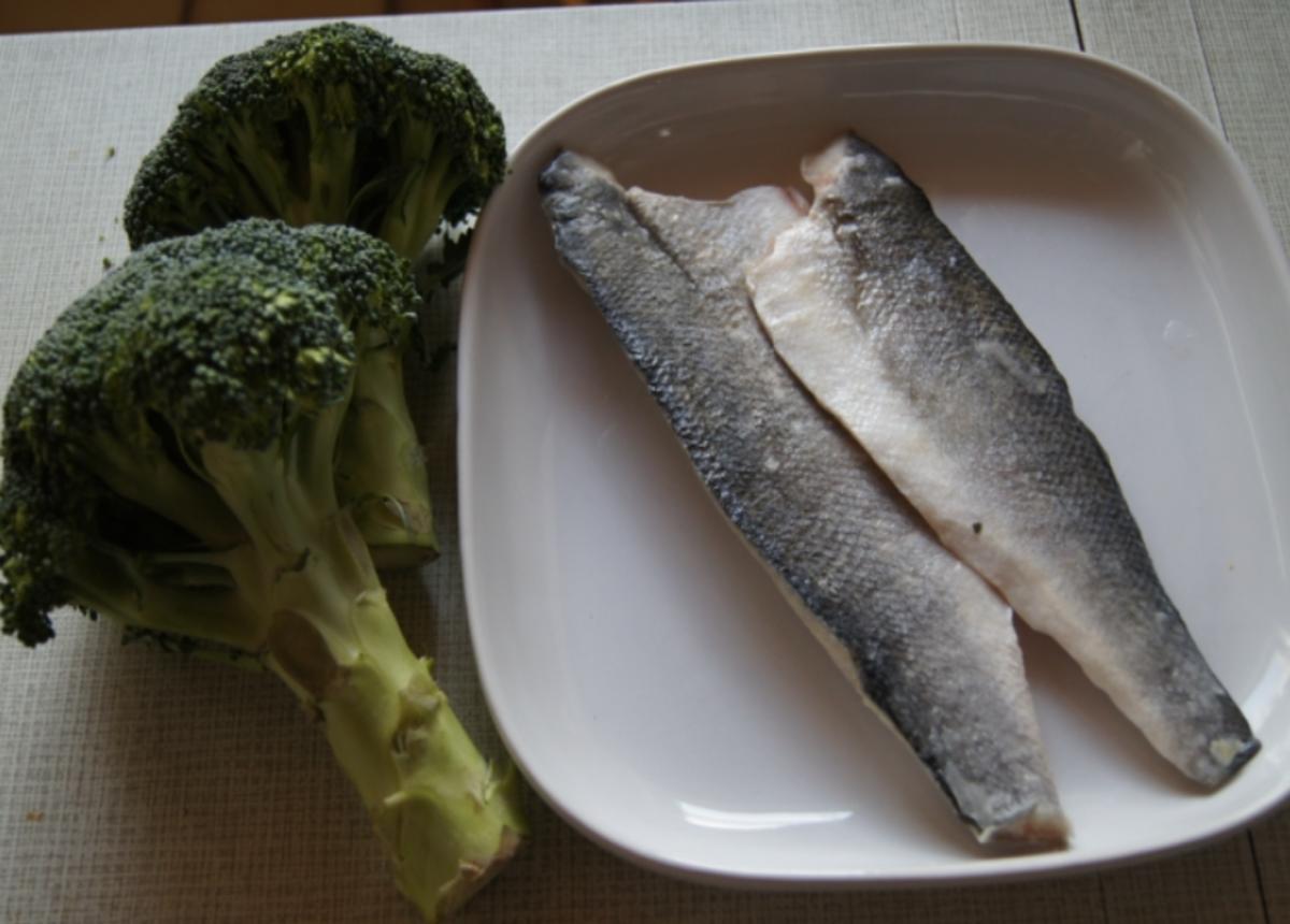 Panfisch mit Brokkoli und Honig-Senf-Sauce - Rezept - Bild Nr. 2695