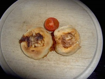 Snack: Pizzabällchen mit Kabanossi und Käse - Rezept - Bild Nr. 4