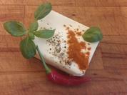 Kräuterbutter mit Paprika, Basilikum und Peperoni - Rezept - Bild Nr. 2707