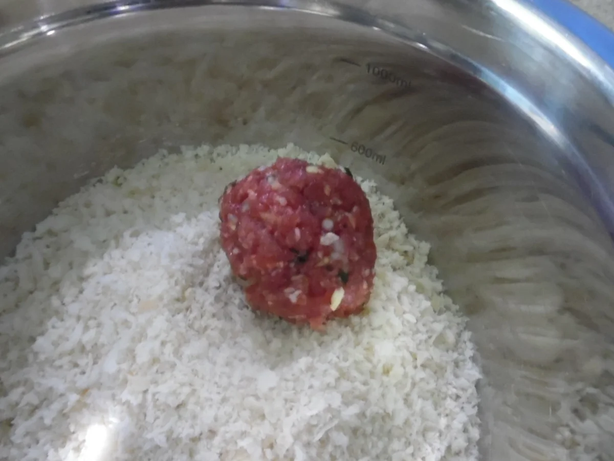 Rezept: Hackbällchen in Wok-Gemüse, asiatisch-scharf Bild Nr. 2720 Hackbällchen in Wok-Gemüse, asiatisch-scharf - Rezept - Bild Nr. 2720