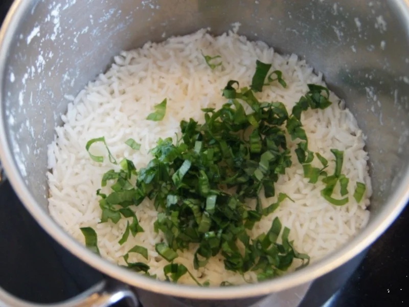 Rezept: Putenbrustfilet mit Zuckerschoten und Bärlauch-Reis Bild Nr. 2745 Putenbrustfilet mit Zuckerschoten und Bärlauch-Reis - Rezept - Bild Nr. 2745