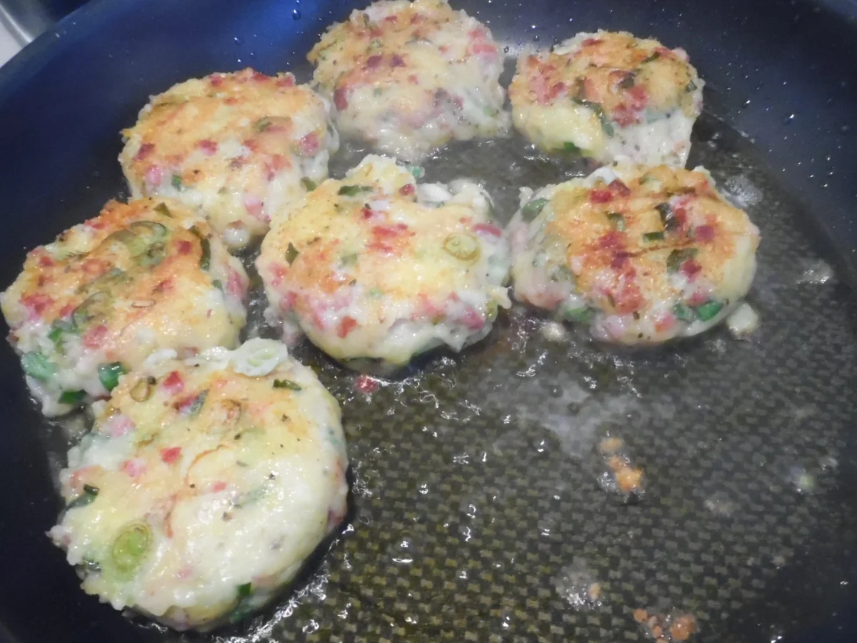 Kartoffel-Käse-Schinken-Pflanzerl - Rezept - Bild Nr. 3