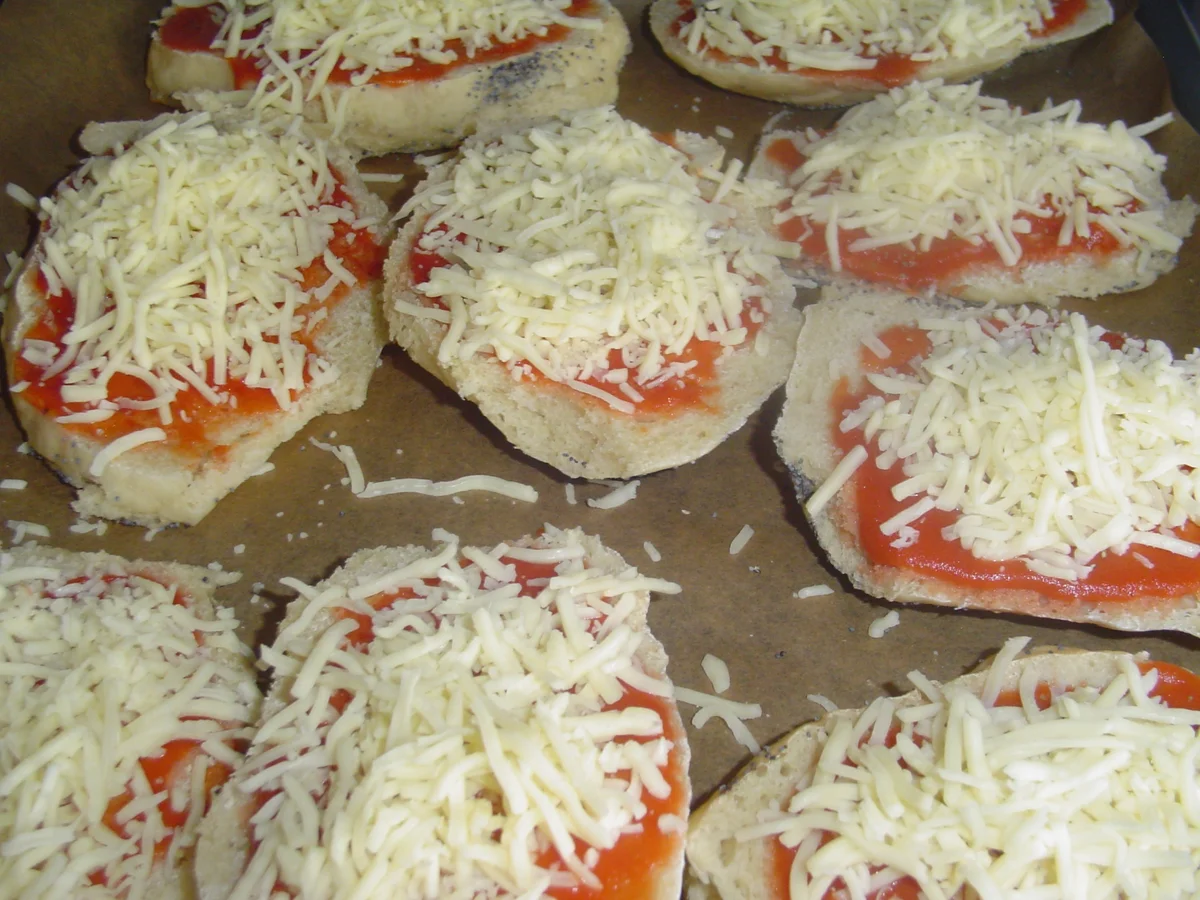 Rezept: Bistrosemmeln schneller Snack Bild Nr. 2762 Bistrosemmeln schneller Snack - Rezept - Bild Nr. 2762