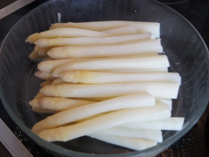 Spargel mit Regenbogenforelle - Rezept - Bild Nr. 2759
