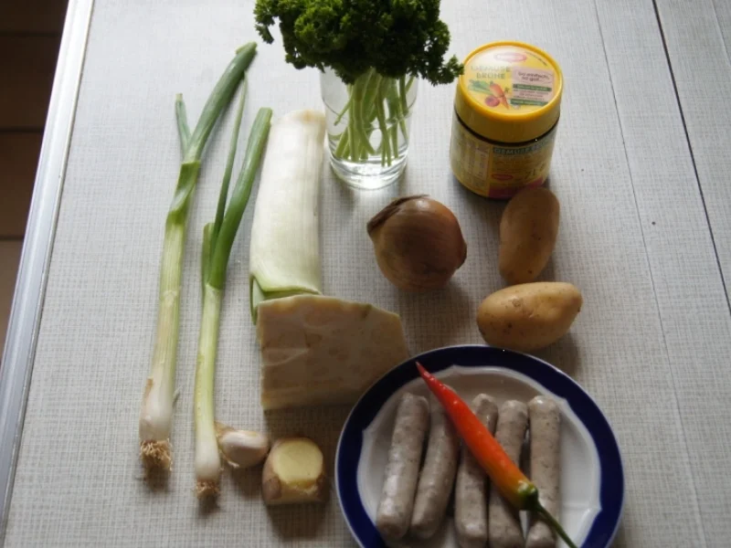 Rezept: 100 g-Gemüseeintopf mit Nürnberger Rostbratwurst Bild Nr. 2758 100 g-Gemüseeintopf mit Nürnberger Rostbratwurst - Rezept - Bild Nr. 2758