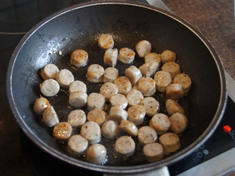 Rezept: 100 g-Gemüseeintopf mit Nürnberger Rostbratwurst Bild Nr. 2764 100 g-Gemüseeintopf mit Nürnberger Rostbratwurst - Rezept - Bild Nr. 2764