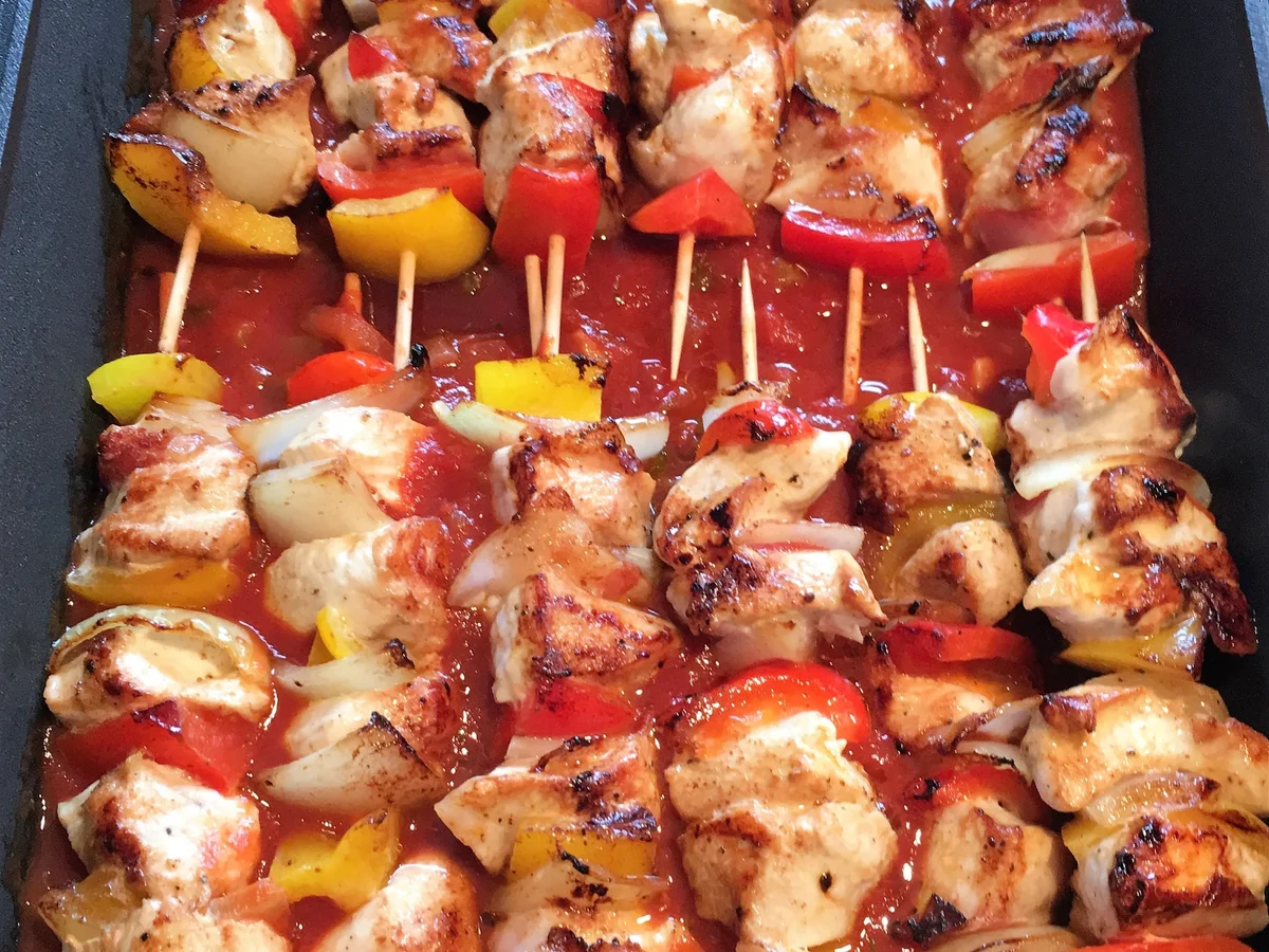 Schaschlik vom Hühnchen mit pikanter Sauce - Rezept - Bild Nr. 2791