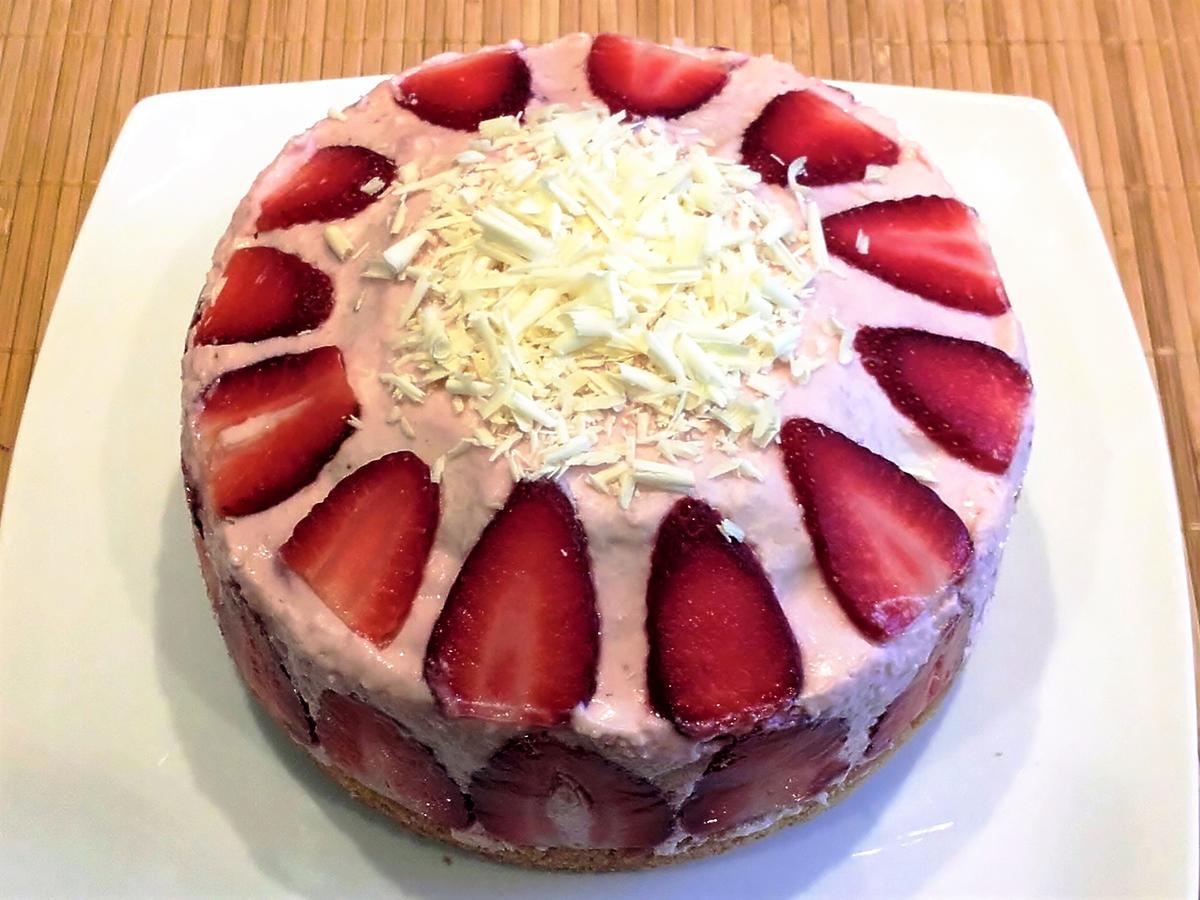 Kleine Erdbeer-Mascarpone-Torte - Rezept - Bild Nr. 2787