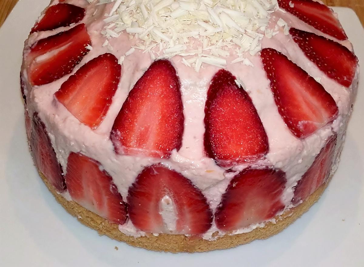 Kleine Erdbeer-Mascarpone-Torte - Rezept - Bild Nr. 2797