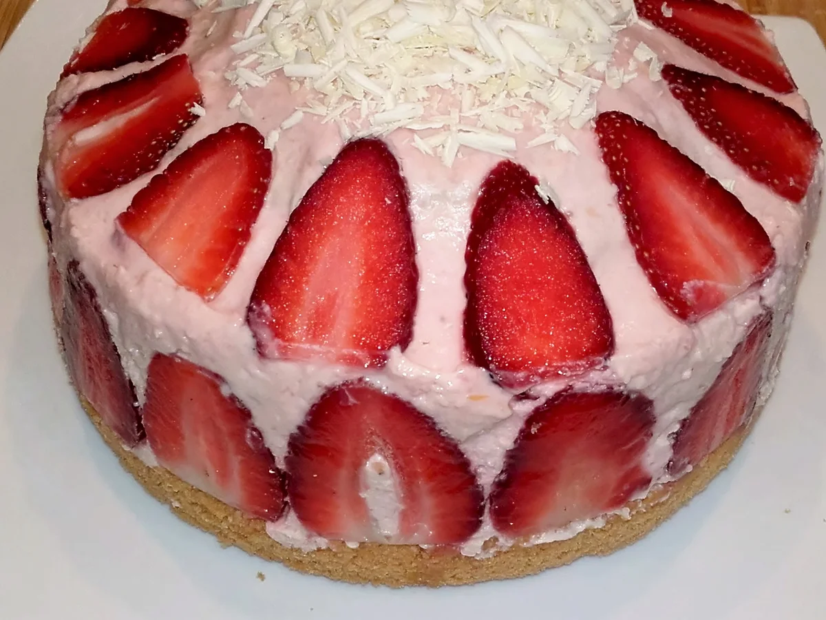 Kleine Erdbeer-Mascarpone-Torte - Rezept - Bild Nr. 2797