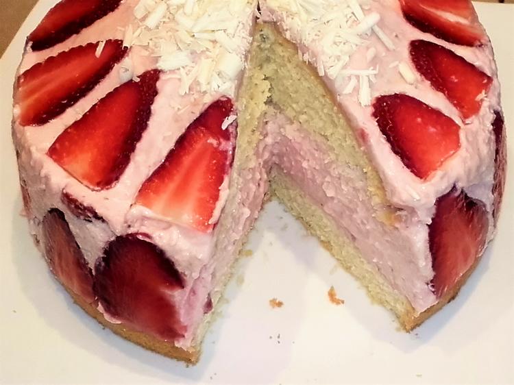 Kleine Erdbeer-Mascarpone-Torte - einfach - von Adefa
