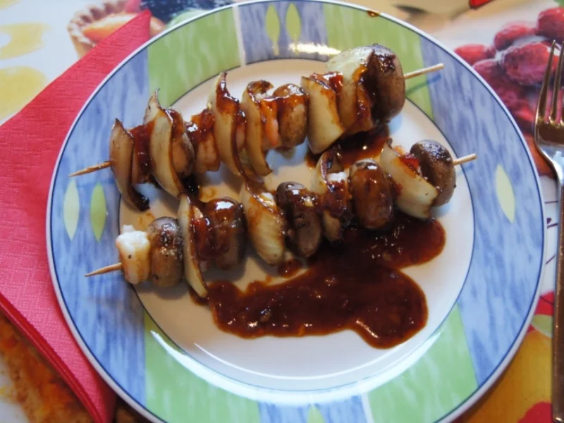 Rezept: Garnelen-Champignon-Zwiebel-Spieße Bild Nr. 2787 Garnelen-Champignon-Zwiebel-Spieße - Rezept - Bild Nr. 2787