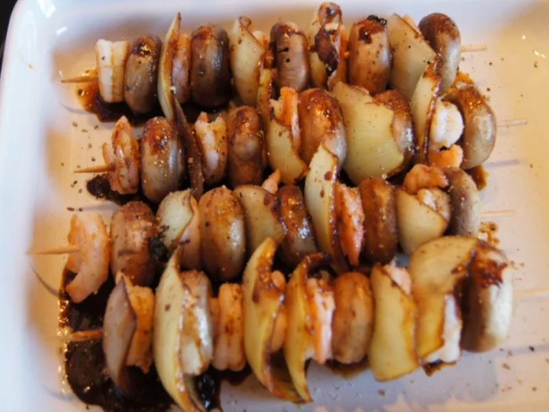 Rezept: Garnelen-Champignon-Zwiebel-Spieße Bild Nr. 2796 Garnelen-Champignon-Zwiebel-Spieße - Rezept - Bild Nr. 2796