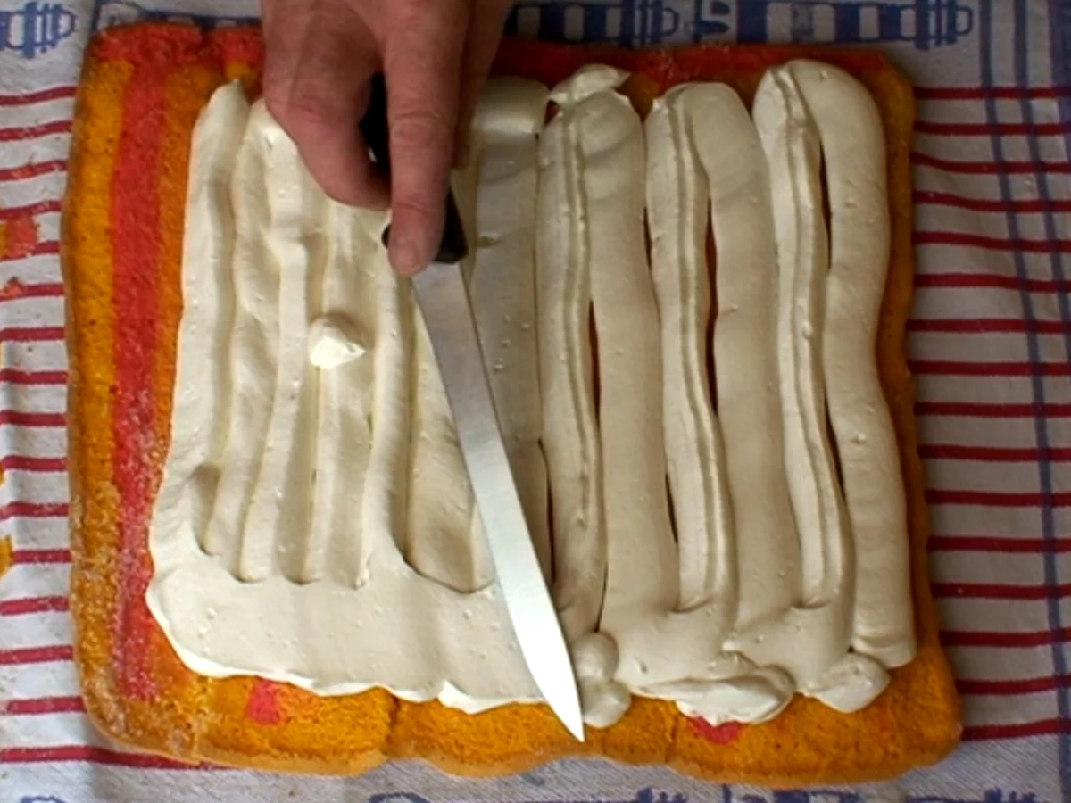 Mazu12 Erdbeer-Quark-Biskuitrolle Rezept - Rezept - Bild Nr. 2800