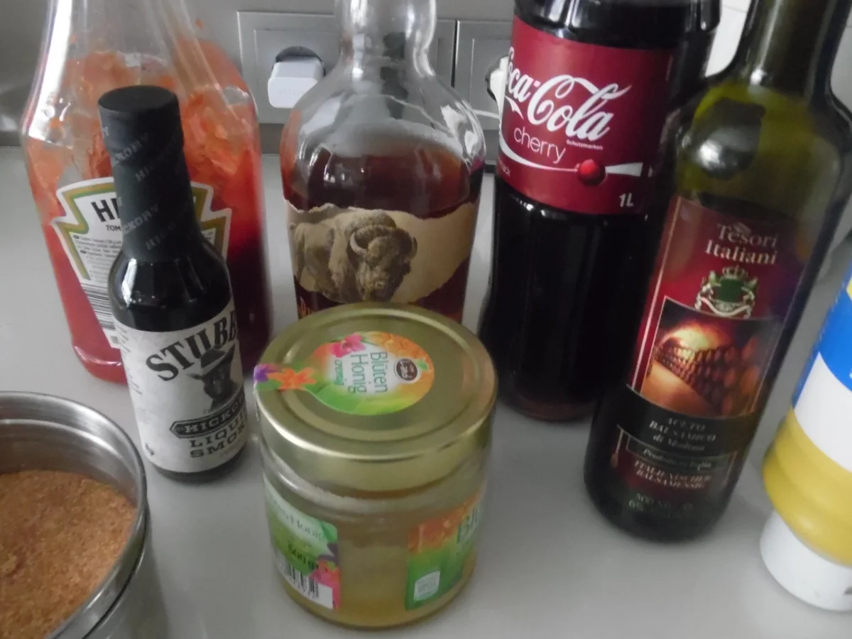 Rezept: BBQ-Soße mit Whiskey Bild Nr. 2801 BBQ-Soße mit Whiskey - Rezept - Bild Nr. 2801