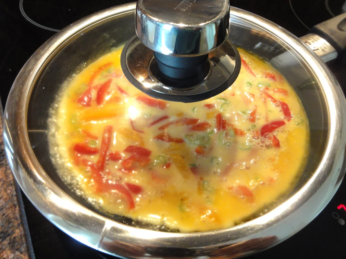 Rezept: Eier: PAPRIKA ~ OMELETTE Bild Nr. 2801 Eier: PAPRIKA ~ OMELETTE - Rezept - Bild Nr. 2801