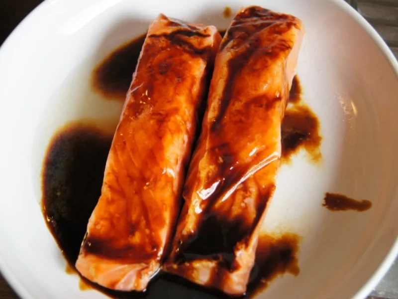 Lachsfilet mit Honig-Bundmöhren - Rezept - Bild Nr. 2802