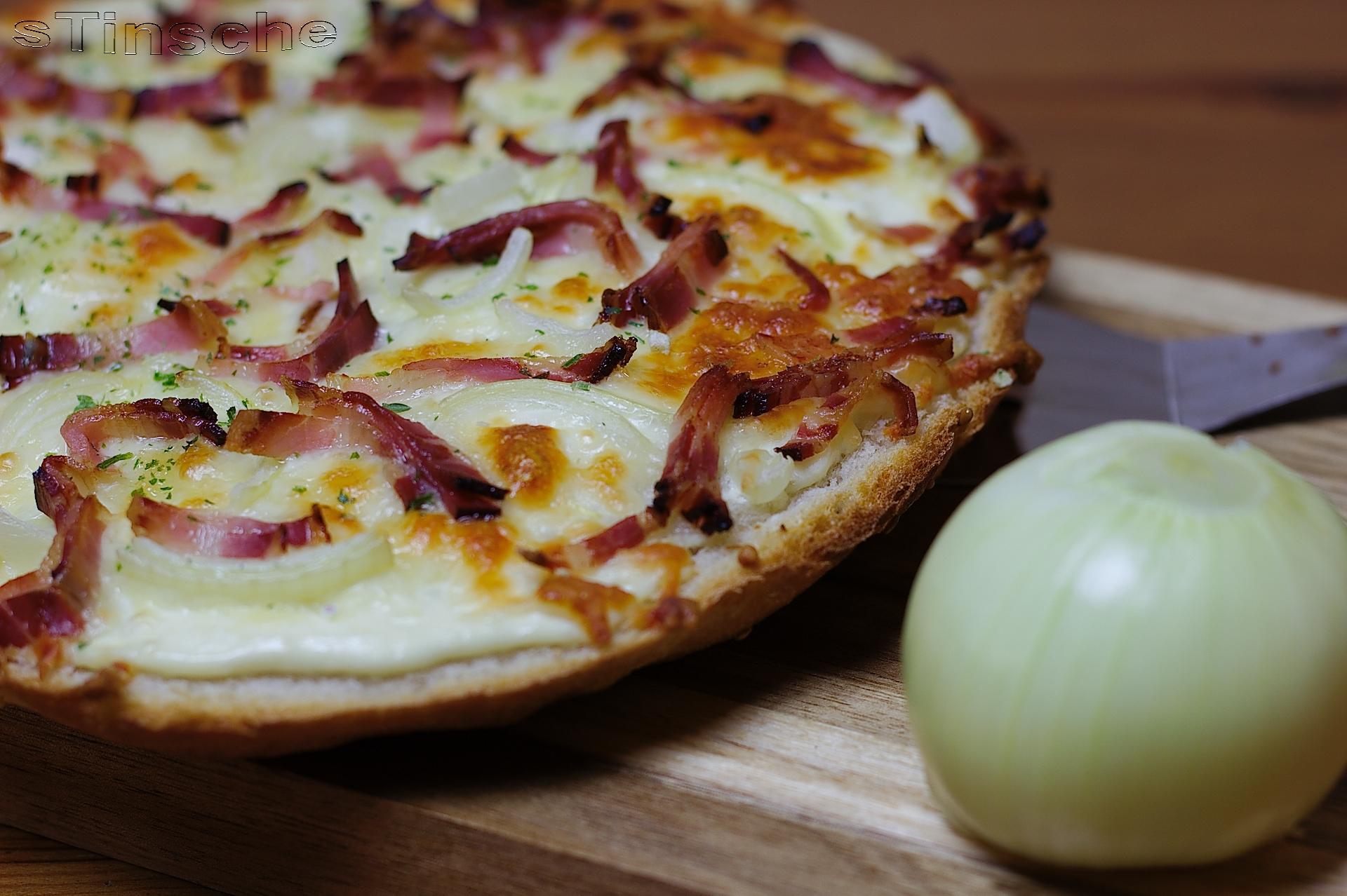 Bilder für Fladenrot -überbacken- Elsässer Art - Rezept