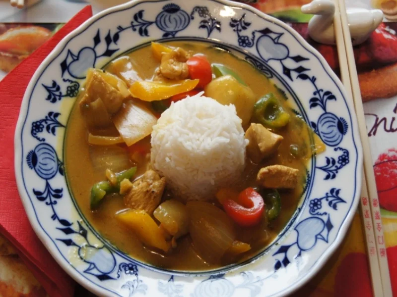 Gemüsecurry mit Hähnchenbrustfilet im Wok und Basmatireis - Rezept - Bild Nr. 2819