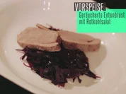 G‘reicherte Entenbrust an lauwarmem Blaukrautsaload (Rotkohl) - Rezept - Bild Nr. 2