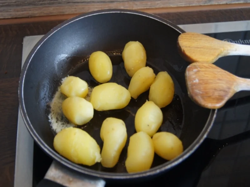 Asiatisches-Gulasch mit Curry-Drillingen - Rezept - Bild Nr. 2840