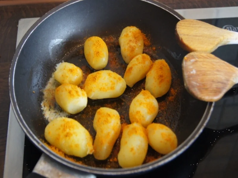 Asiatisches-Gulasch mit Curry-Drillingen - Rezept - Bild Nr. 2841