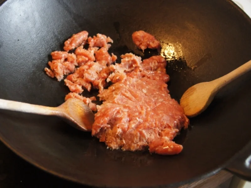 Gemüsewok mit Thüringer Mett und Reisnudeln - Rezept - Bild Nr. 2834