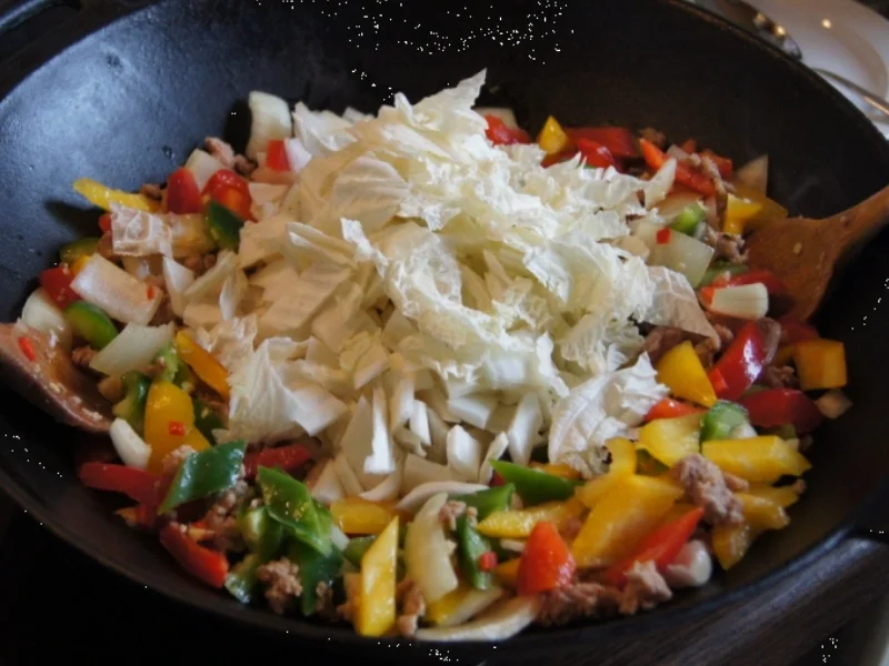 Gemüsewok mit Thüringer Mett und Reisnudeln - Rezept - Bild Nr. 2837