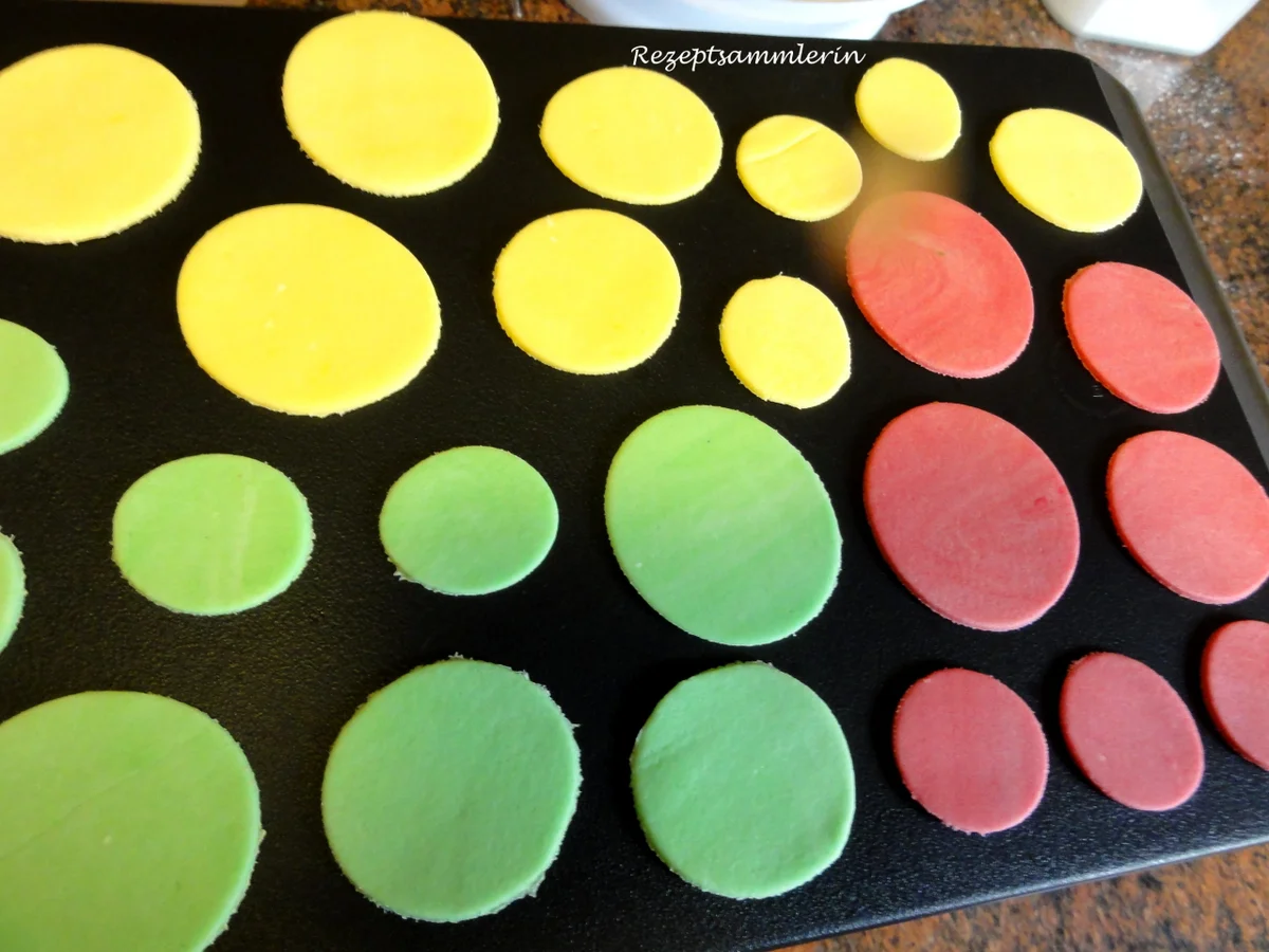 Biskuit:   FÜRST ~ PÜCKLER ~ BUTTERCREME - Rezept - Bild Nr. 2889