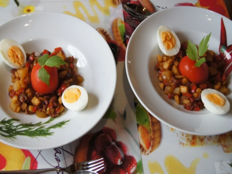 Asiatisches Ratatouille im Wok mit gekochten Ei - Rezept - Bild Nr. 2899