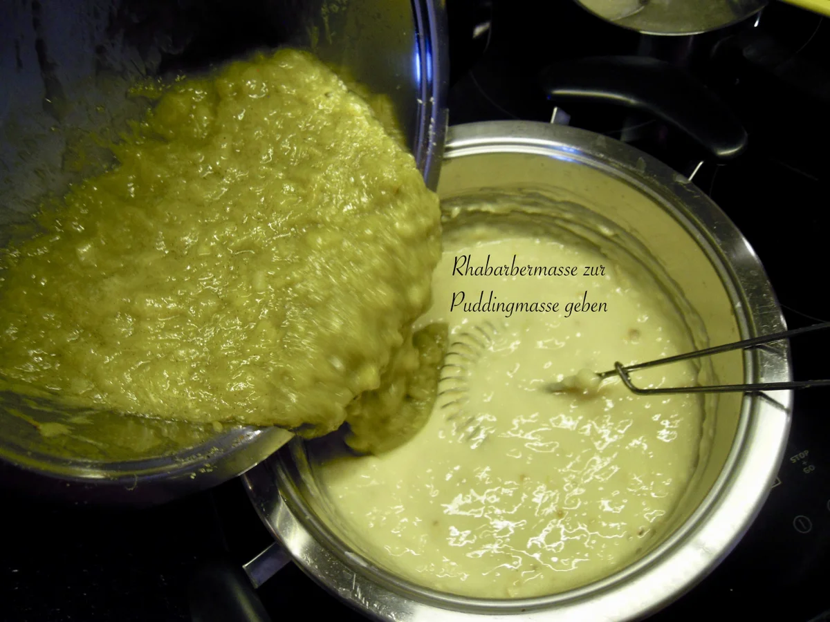 Rezept: Rhabarber Sahne Kuchen Bild Nr. 2907 Rhabarber Sahne Kuchen - Rezept - Bild Nr. 2907