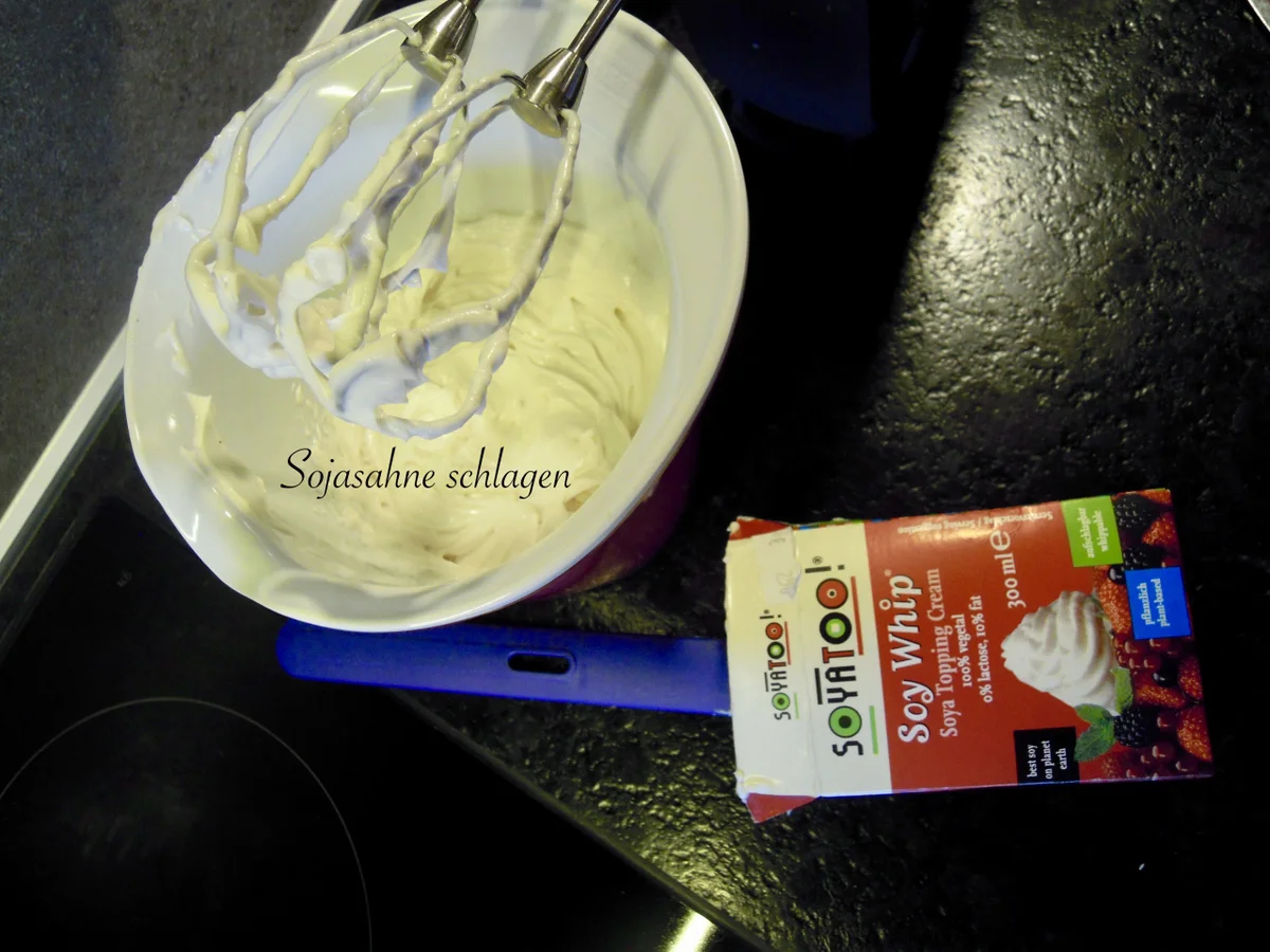 Rezept: Rhabarber Sahne Kuchen Bild Nr. 2910 Rhabarber Sahne Kuchen - Rezept - Bild Nr. 2910