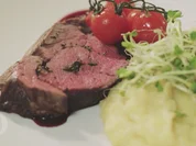 Kräuter-Rinderrolle mit Kartoffel-Sellerie Stampf - Rezept - Bild Nr. 2