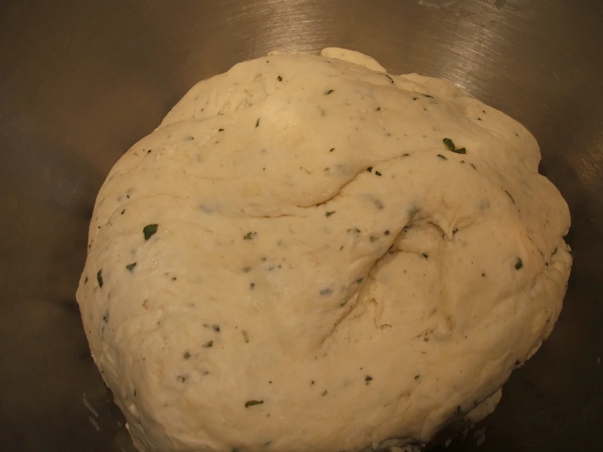 Pikantes Backen: Deftiger Hefezopf mit Gemüsefüllung - Rezept - Bild Nr. 2899