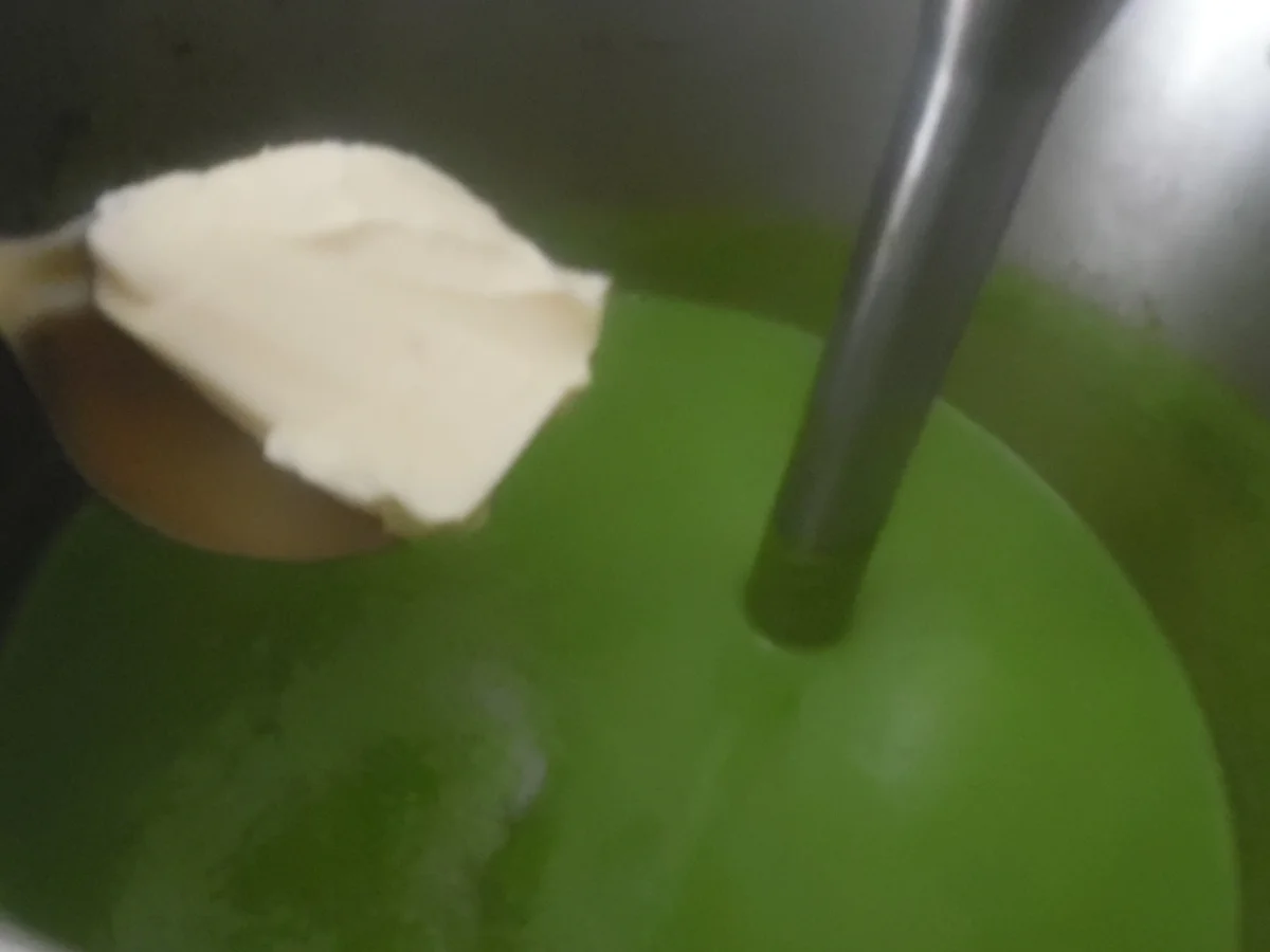 Rezept: Grüne Erbsensuppe mit scharfem Garnelenspieß Bild Nr. 2906 Grüne Erbsensuppe mit scharfem Garnelenspieß - Rezept - Bild Nr. 2906