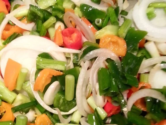 Gemischter Beilagensalat zum Grillfleisch - Rezept - Bild Nr. 2