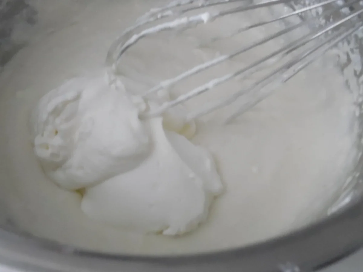 Rezept: "Rhabarber-Traum"- Geburtstagstorte Bild Nr. 2932 "Rhabarber-Traum"- Geburtstagstorte - Rezept - Bild Nr. 2932