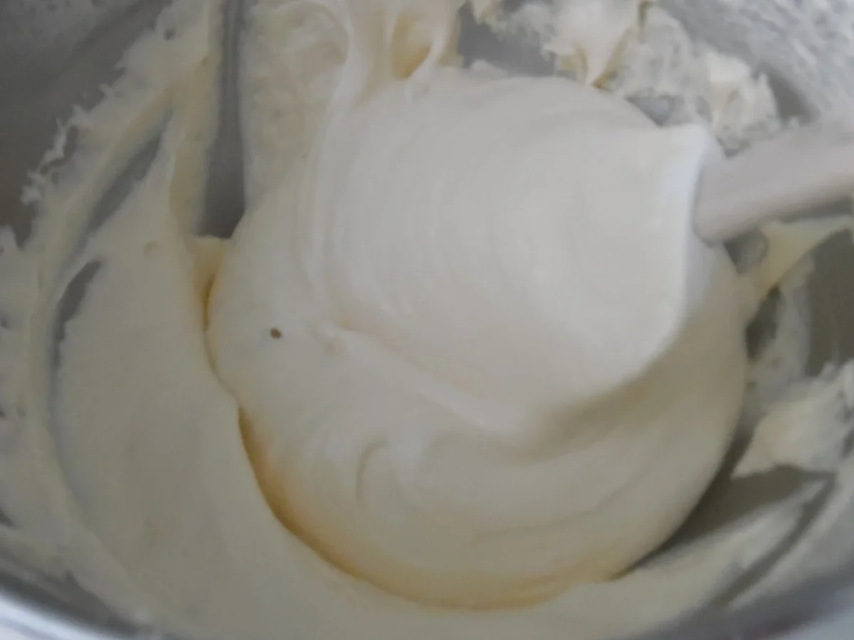 Rezept: "Rhabarber-Traum"- Geburtstagstorte Bild Nr. 2947 "Rhabarber-Traum"- Geburtstagstorte - Rezept - Bild Nr. 2947