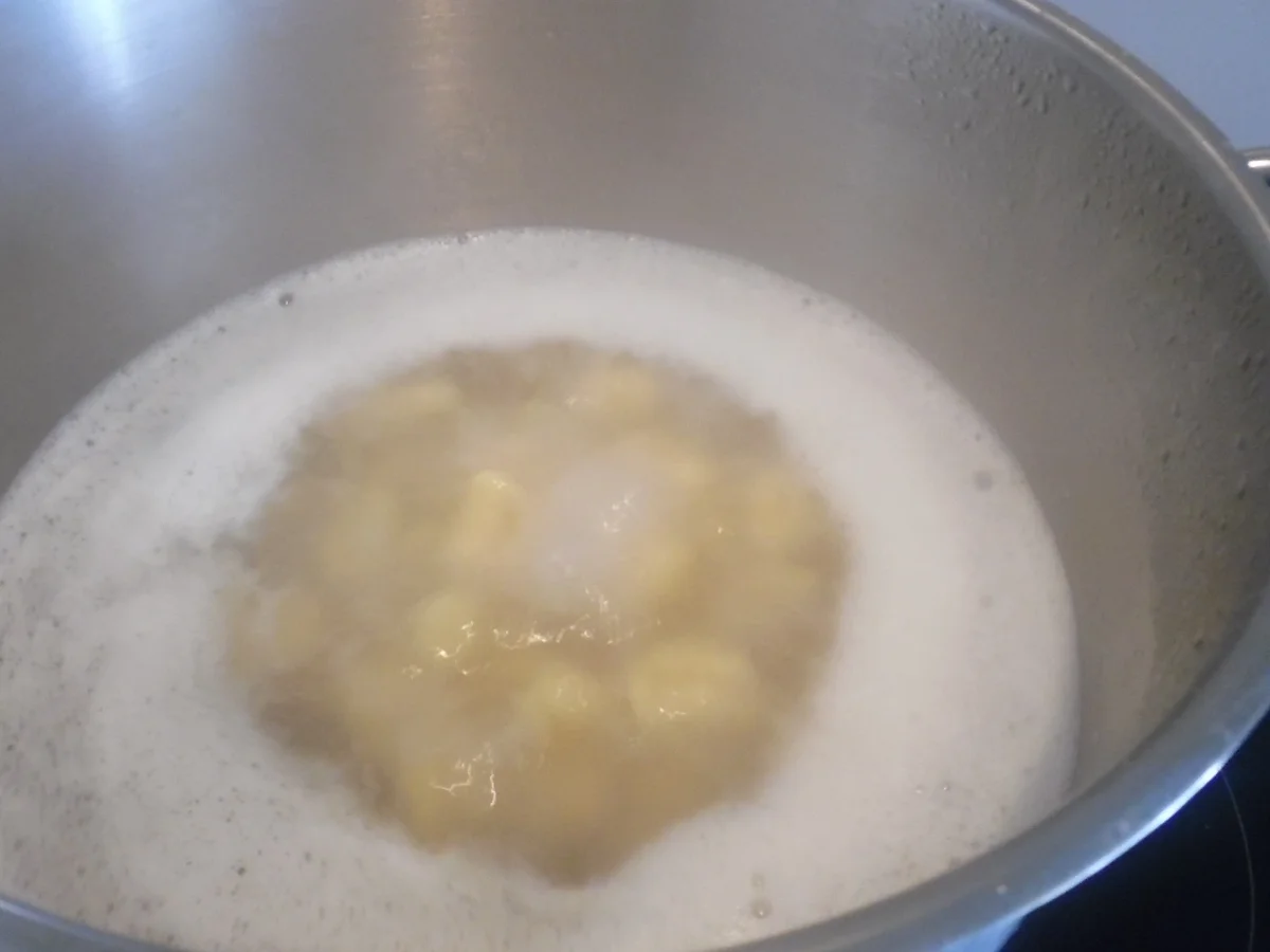 Cavatelli mit Thunfisch-Zitronen-Soße und Parmesan - Rezept - Bild Nr. 2931