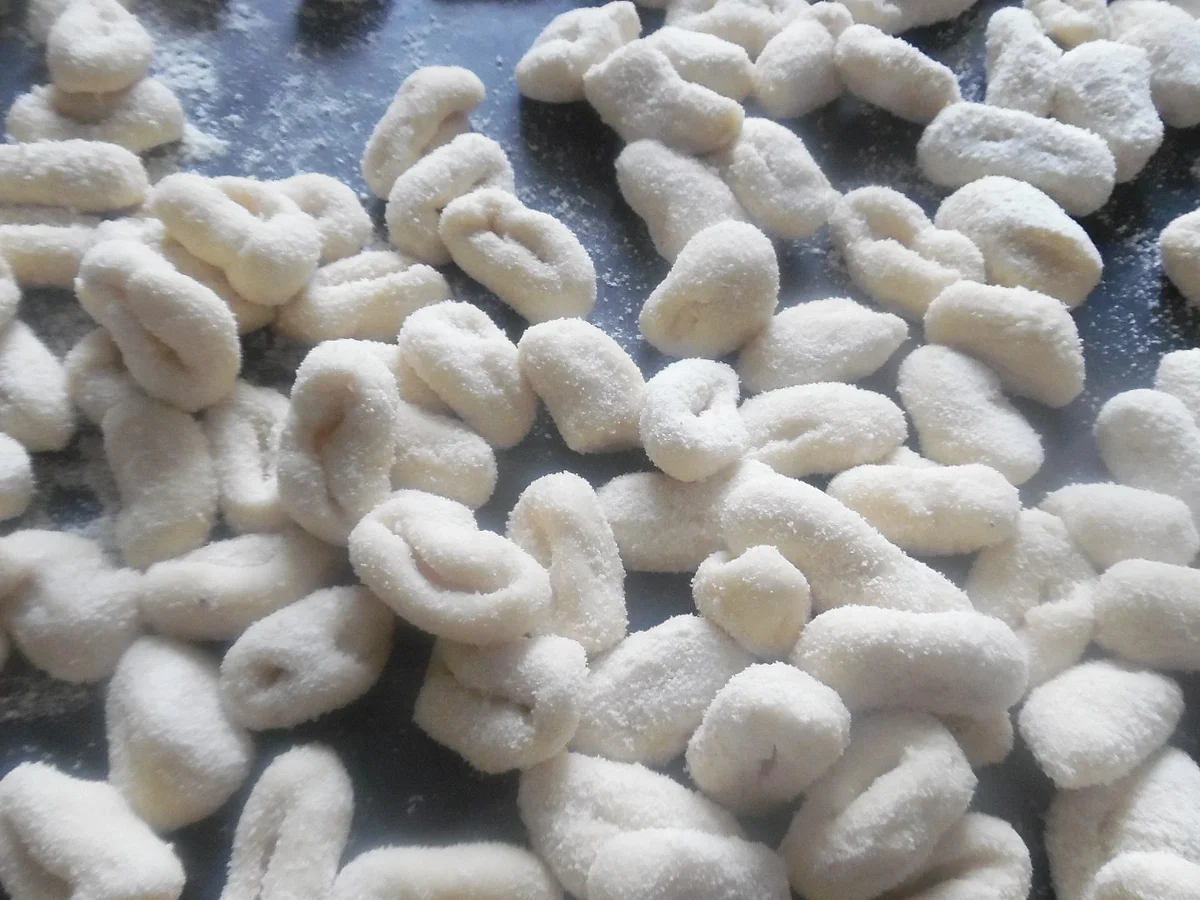 Cavatelli mit Thunfisch-Zitronen-Soße und Parmesan - Rezept - Bild Nr. 2935