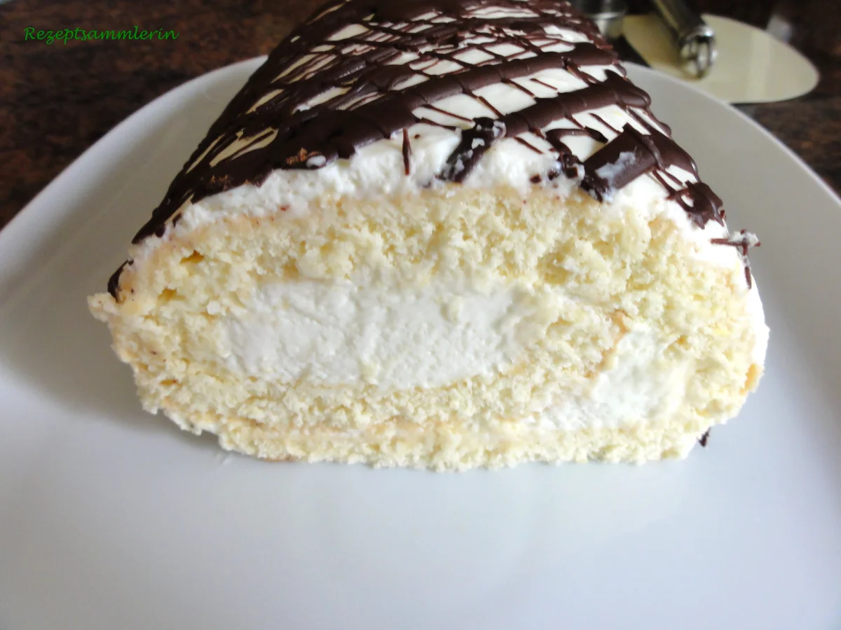 Biskuit:   ZITRONEN ~ SAHNE ~ ROLLE - Rezept - Bild Nr. 2926