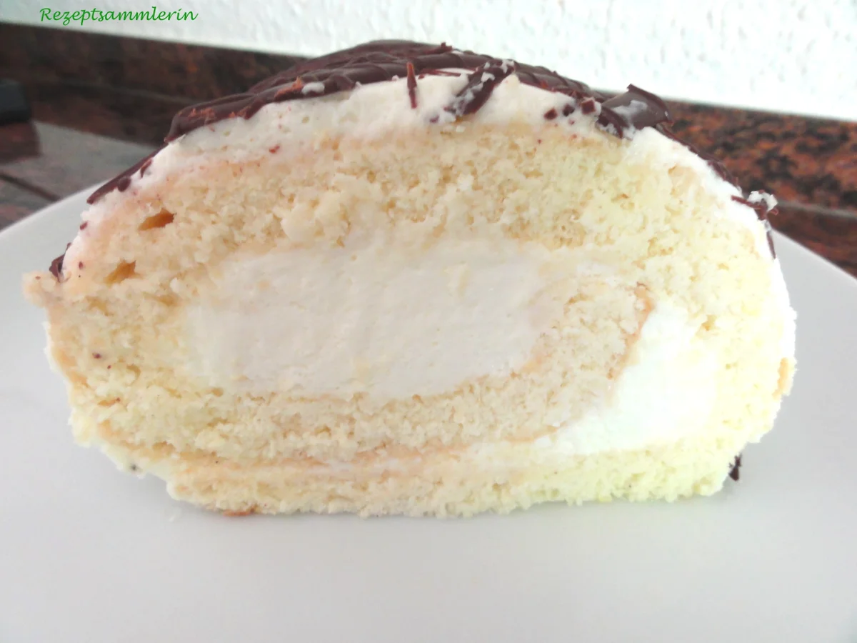 Biskuit:   ZITRONEN ~ SAHNE ~ ROLLE - Rezept - Bild Nr. 2930