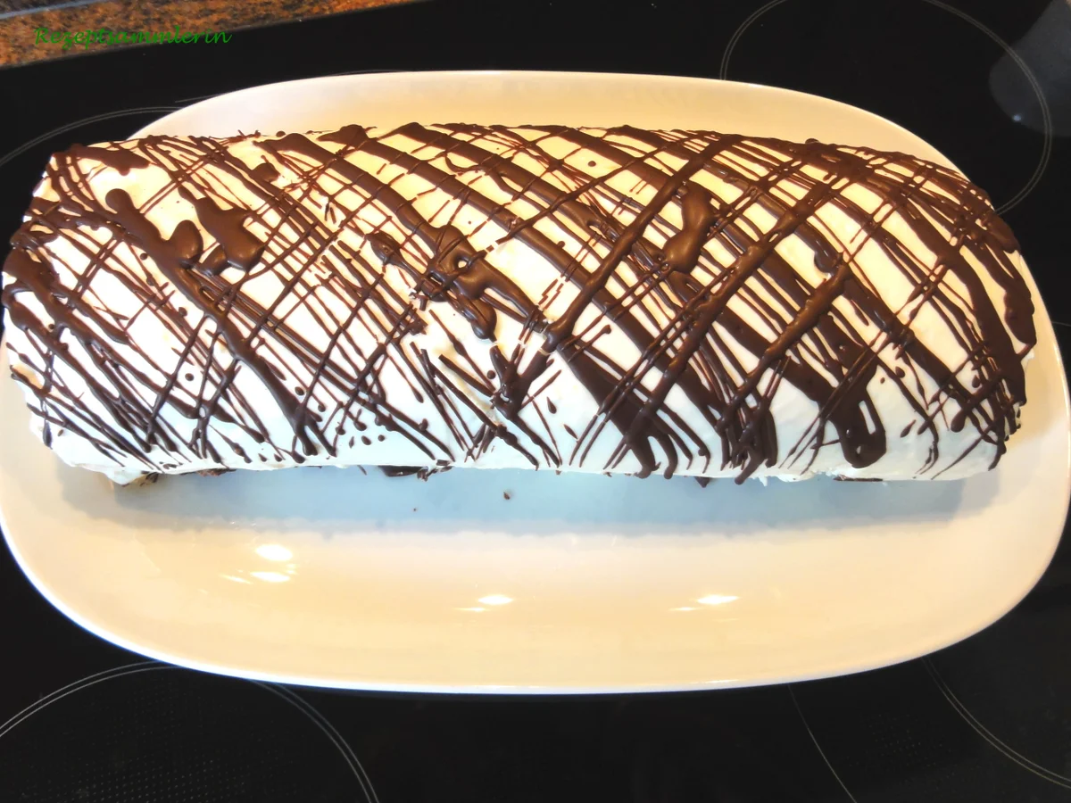 Biskuit:   ZITRONEN ~ SAHNE ~ ROLLE - Rezept - Bild Nr. 2933