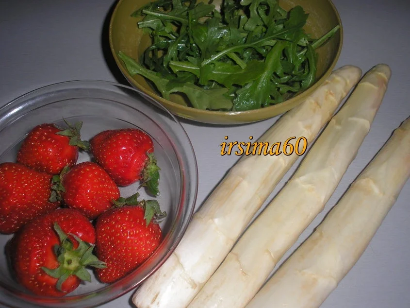 Spargelsalat mit Erdbeeren - Rezept - Bild Nr. 2942