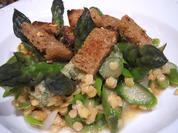 Salate: Linsen-Spargel-Salat mit Knoblauch-Croutons - Rezept - Bild Nr. 2941