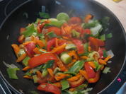 Rezept: Gebratene Wok-Nudeln mit Schweinefleisch und Gemüse Bild Nr. 2941 Gebratene Wok-Nudeln mit Schweinefleisch und Gemüse - Rezept - Bild Nr. 2941