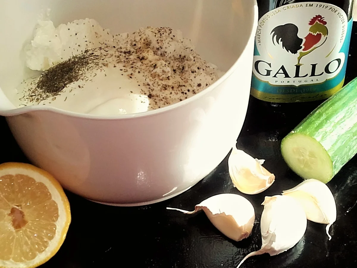 Rezept: Zaziki - Tzatziki - Tsatsiki Bild Nr. 5 Zaziki - Tzatziki - Tsatsiki - Rezept - Bild Nr. 5